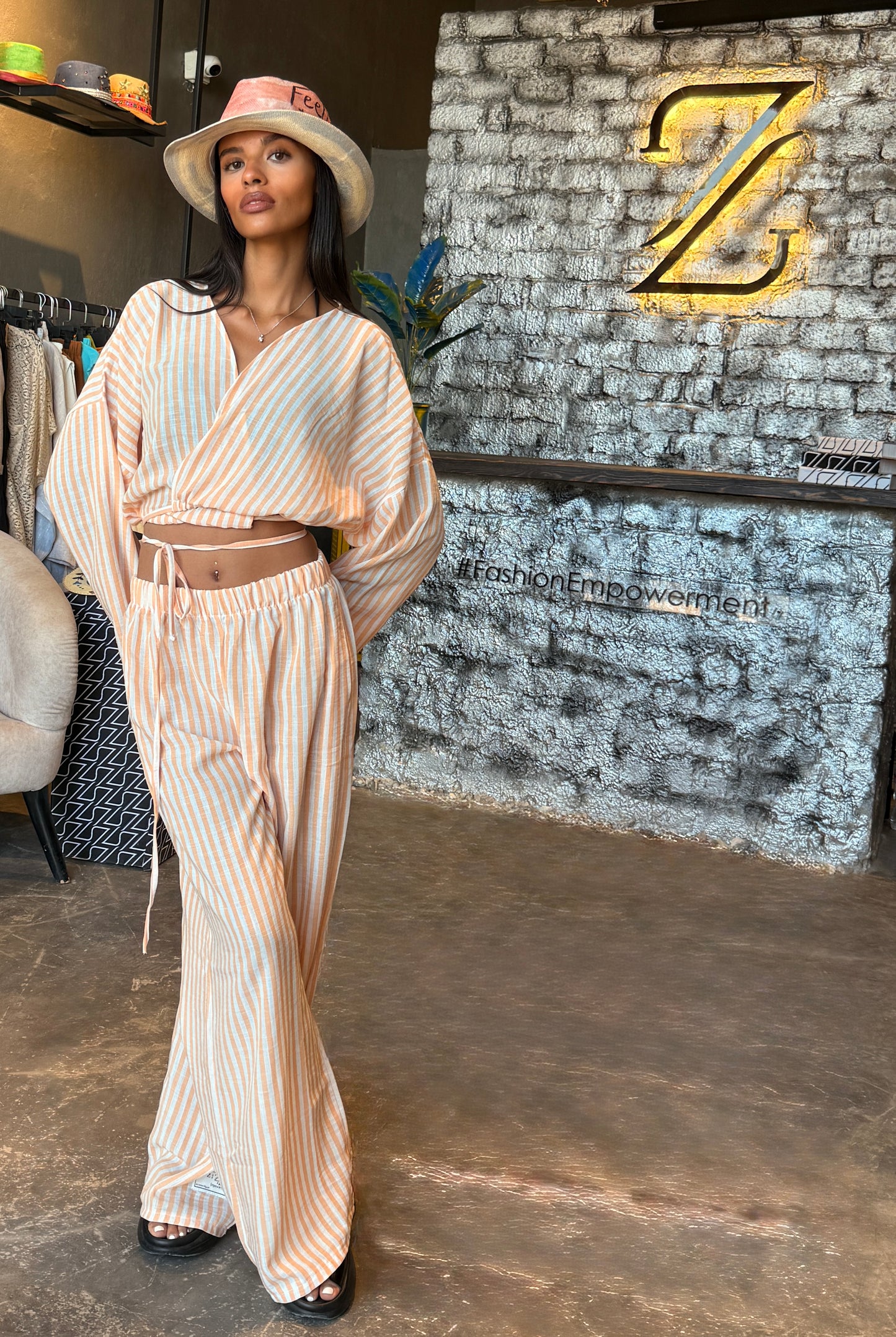 Sunrise stripes set