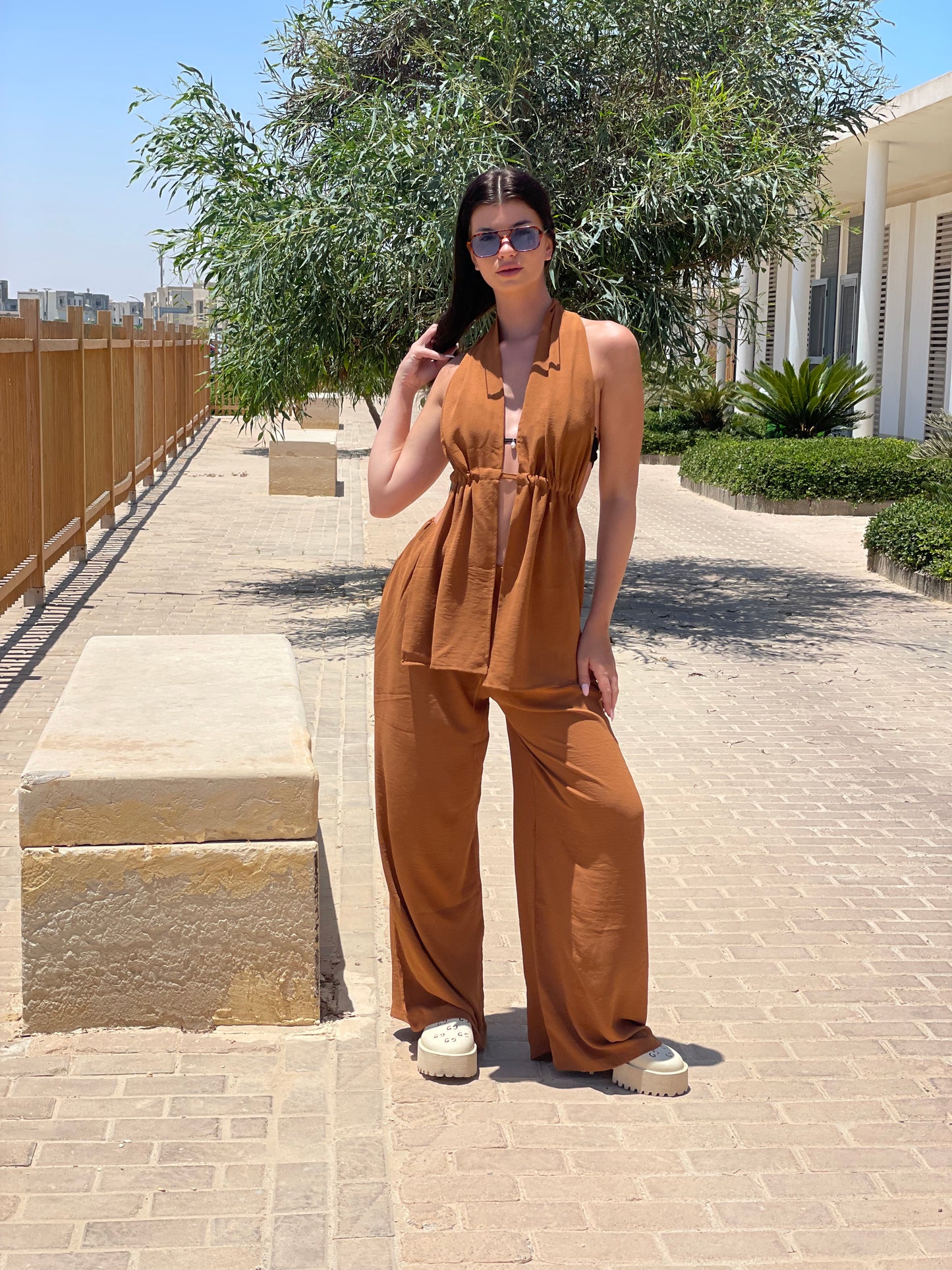 Halter slit set
