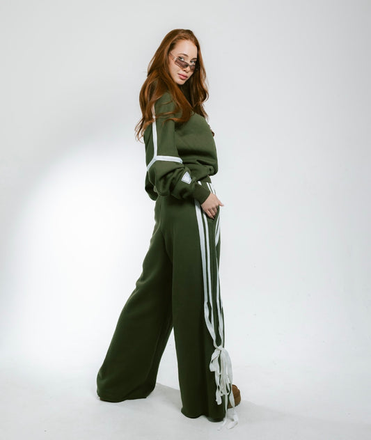 Trim bow side tracksuit olive