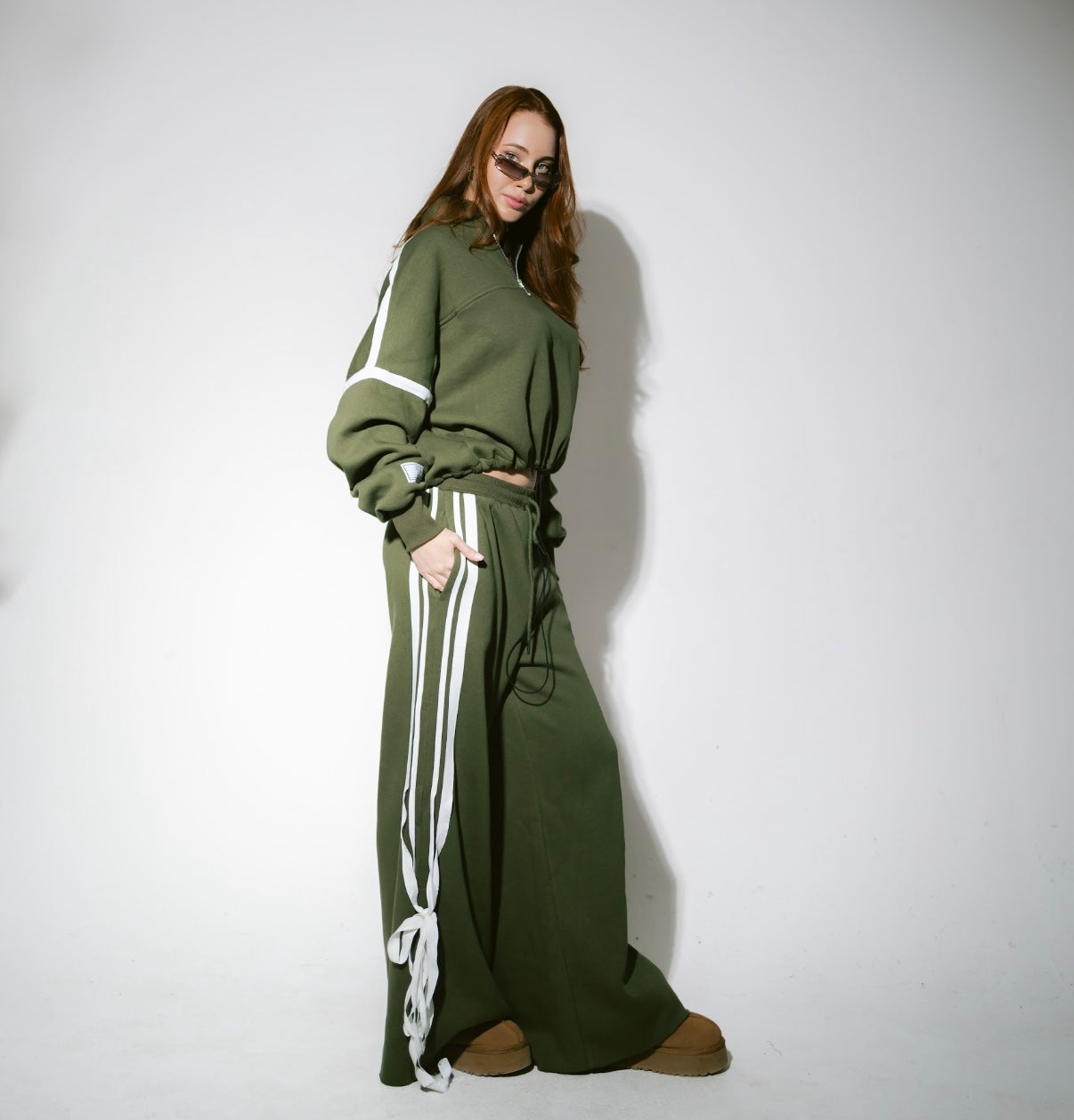 Trim bow side tracksuit olive