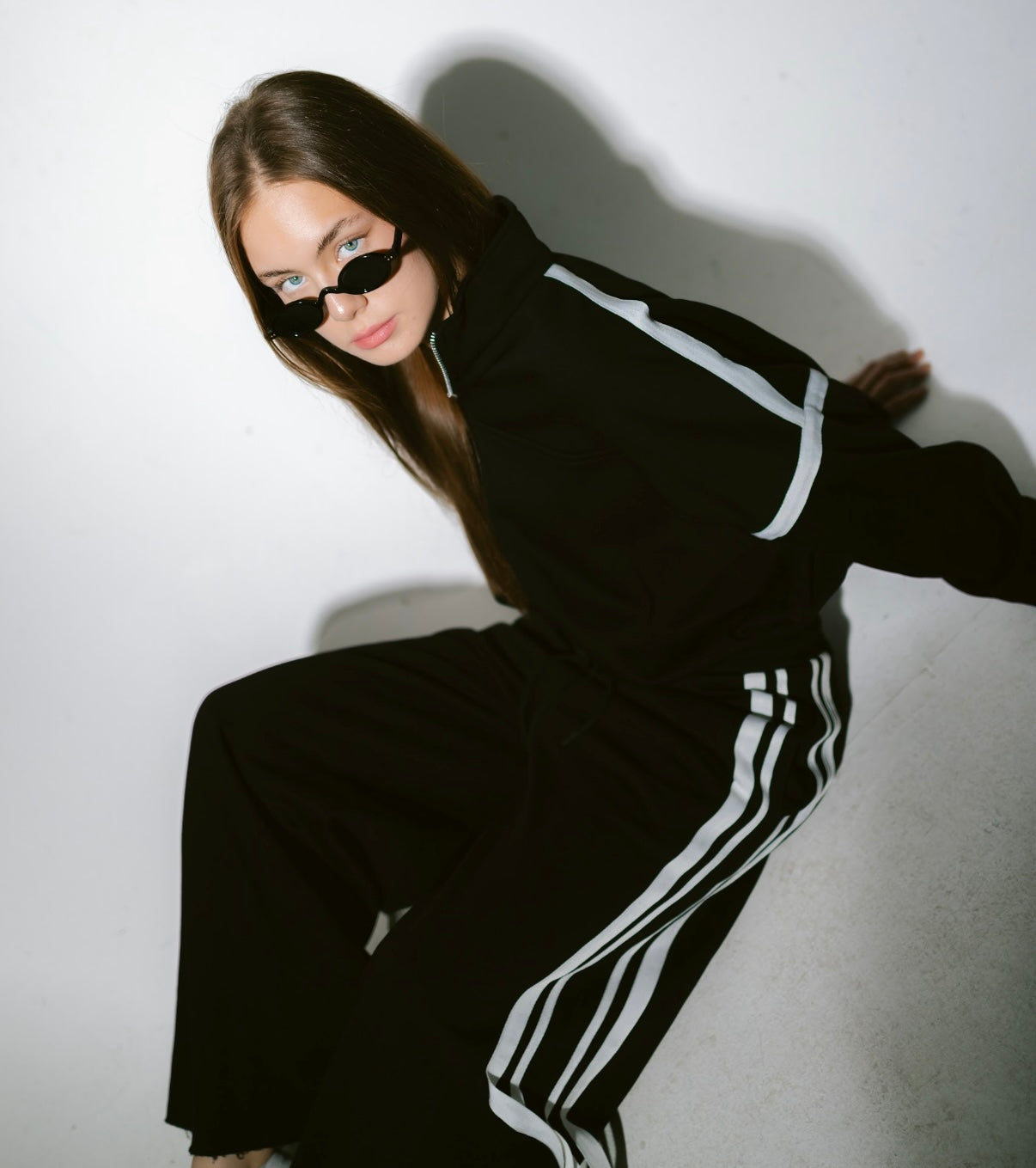 Trim bow side tracksuit- Black